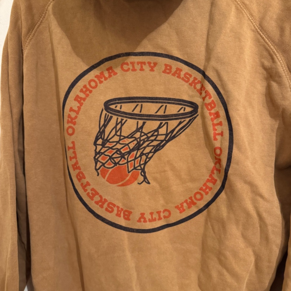 Oklahoma City Light Brown Basketball Hoodie - Size M - Picture 4 of 5